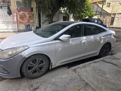 هيونداي أزيرا